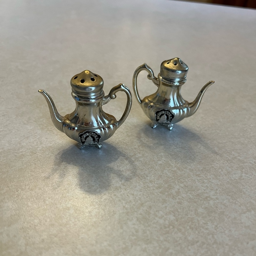 Washington DC mini  salt and pepper shakers‎ - Picture 2 of 4